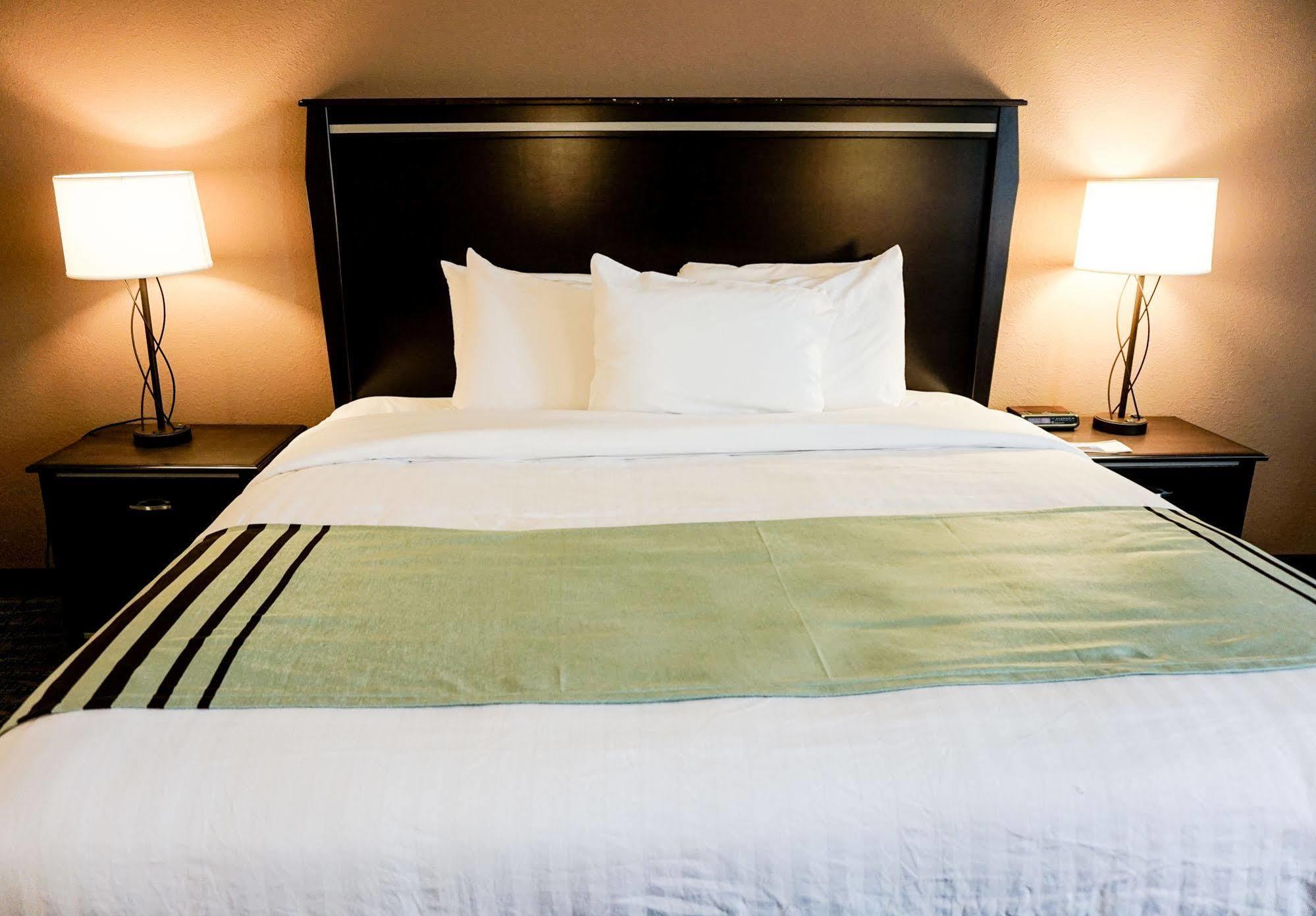 Boarders Inn & Suites By Cobblestone Hotels - غراند آيلاند المظهر الخارجي الصورة